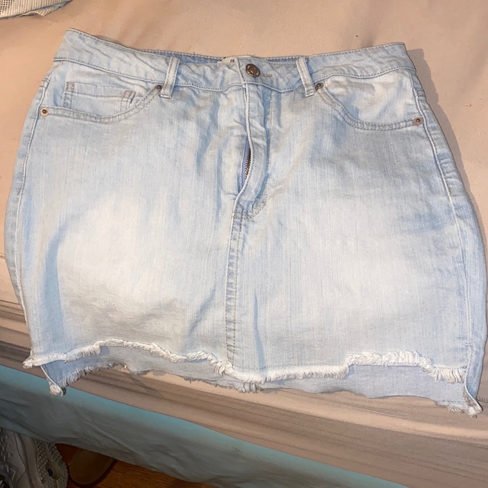 Forever 21 denim mini skirt